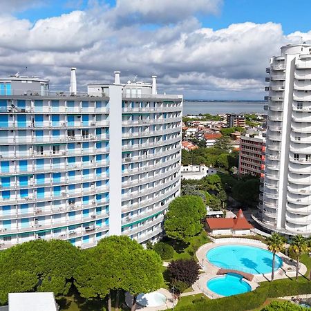 Residenza Puerto Do Sol Apartment Lignano Sabbiadoro Exterior photo