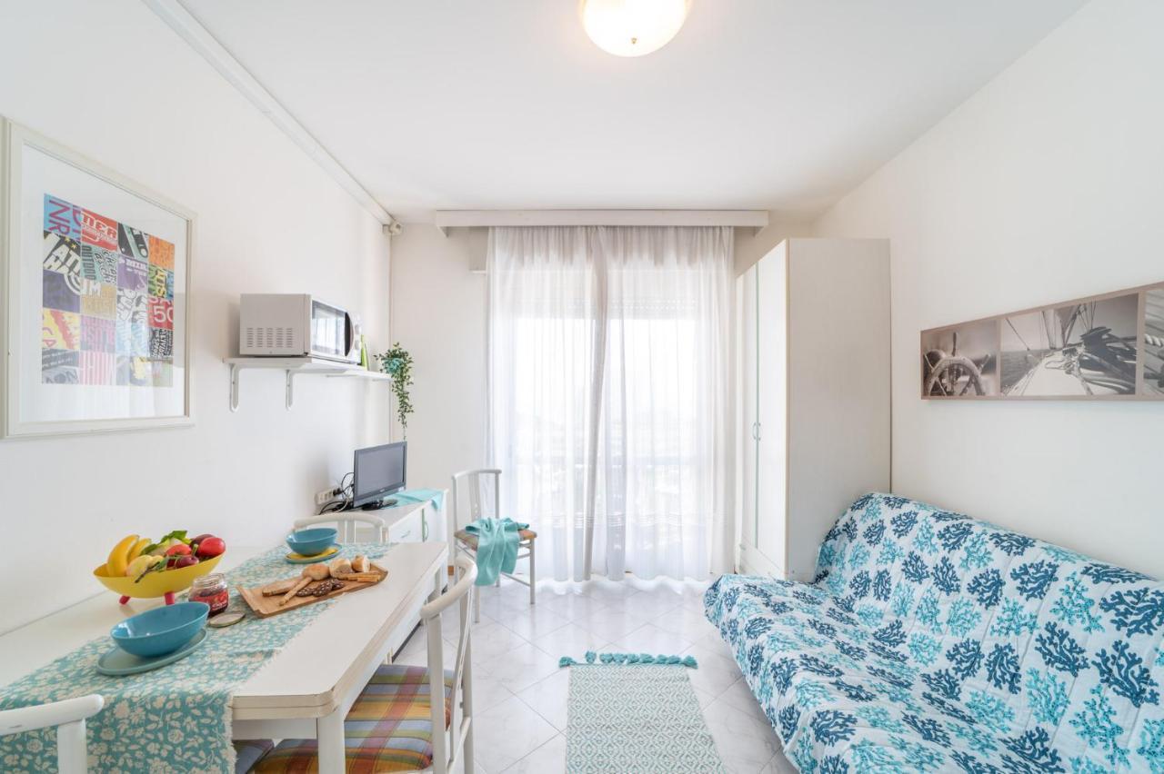 Residenza Puerto Do Sol Apartment Lignano Sabbiadoro Exterior photo