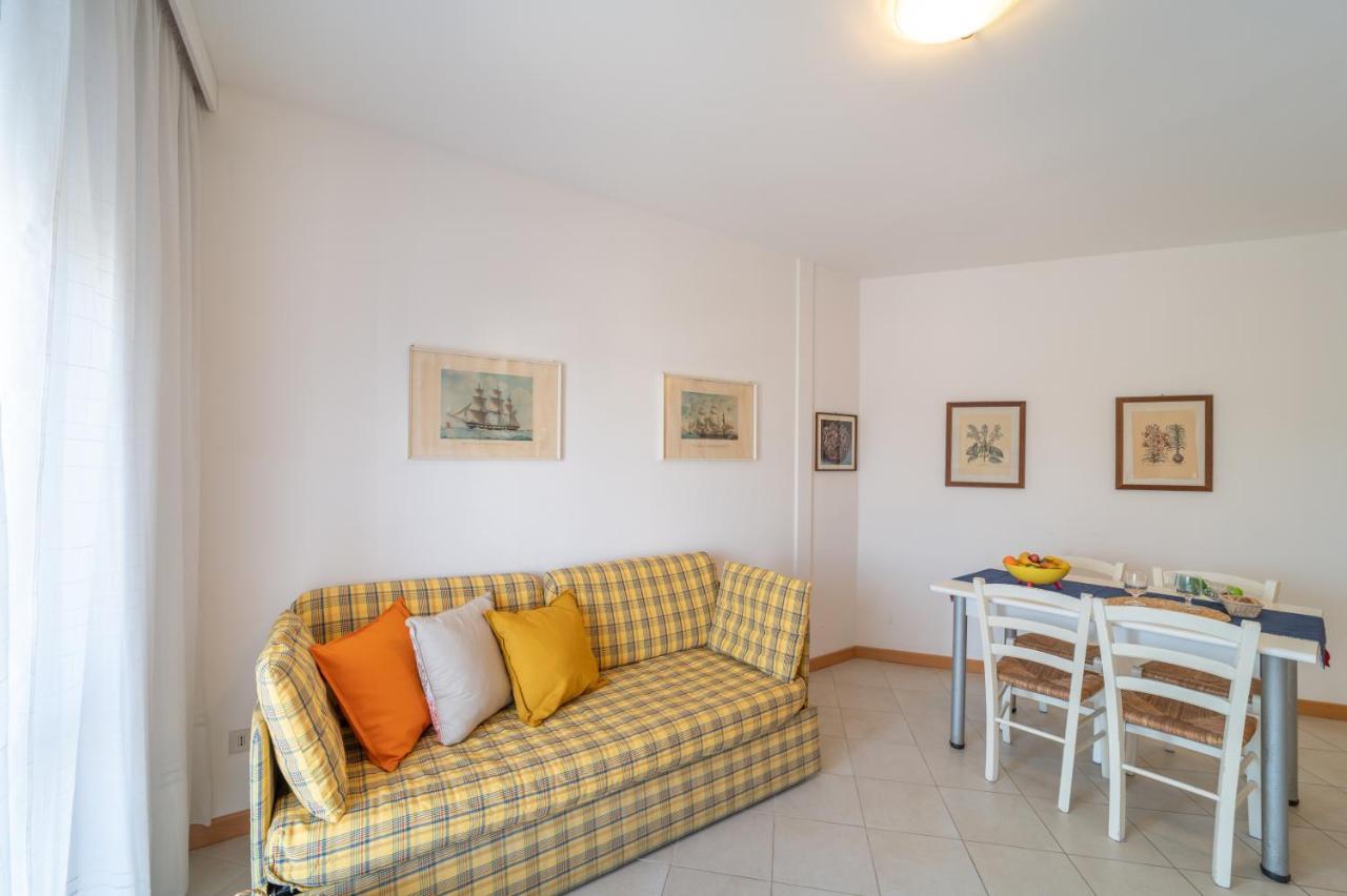Residenza Puerto Do Sol Apartment Lignano Sabbiadoro Exterior photo