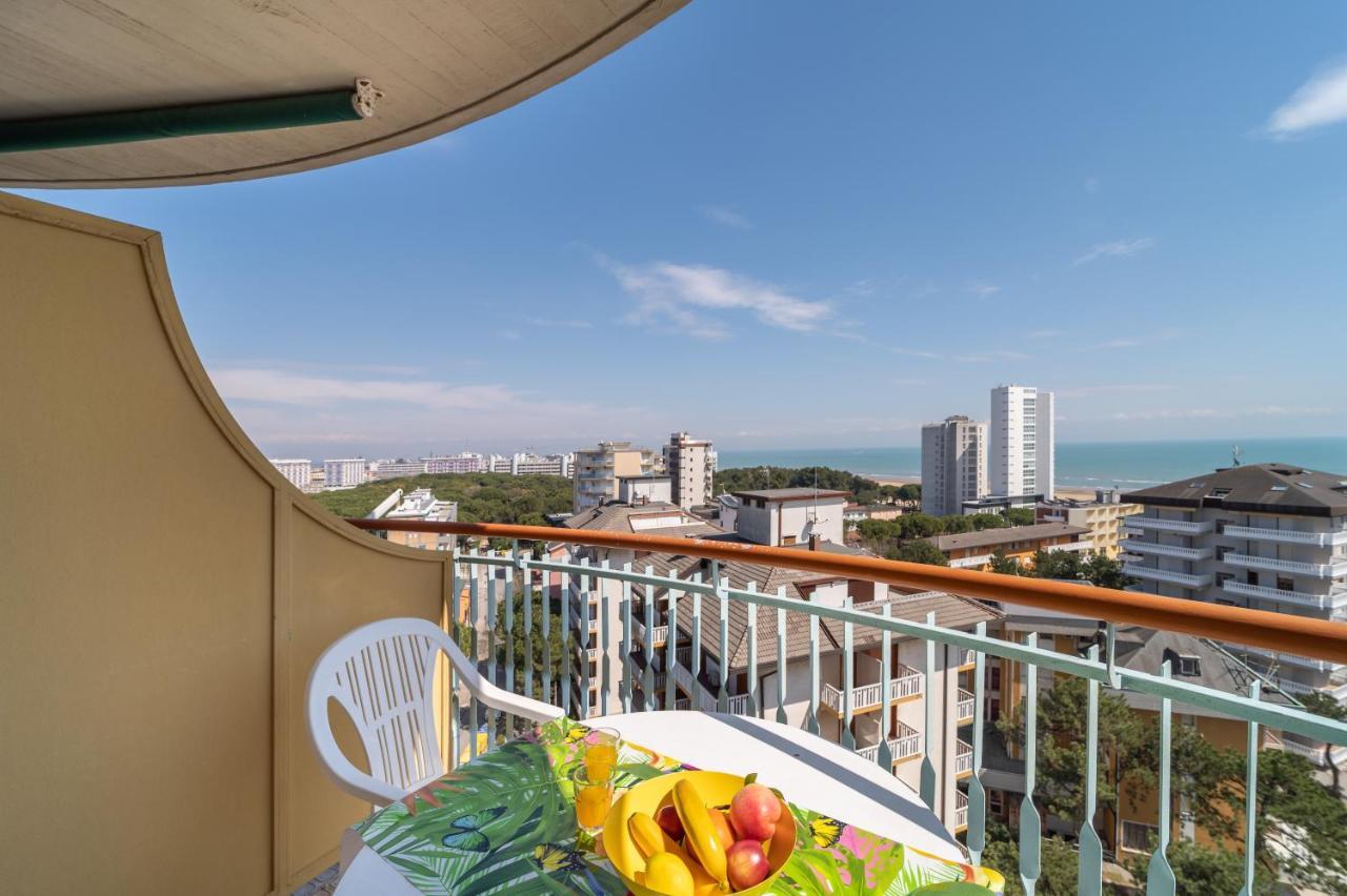 Residenza Puerto Do Sol Apartment Lignano Sabbiadoro Exterior photo